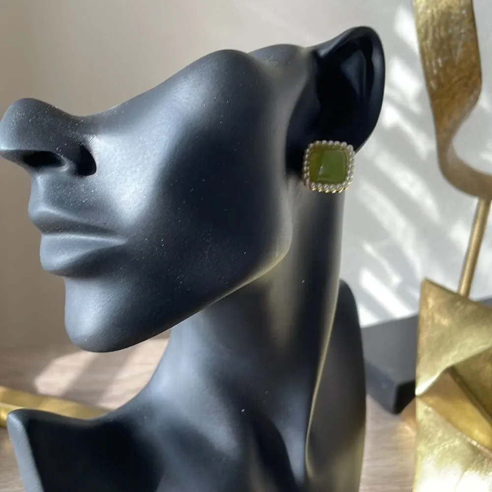 Vintage stud earrings N75 - Picture 4 of 4